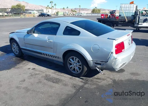 2007 Ford Mustang V6 Deluxe/V6 Premium z USA, uszkodzony, nr VIN 1ZVFT80N675298950